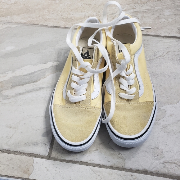 size 6 old skool golden haze/ true white vans - Picture 2 of 5